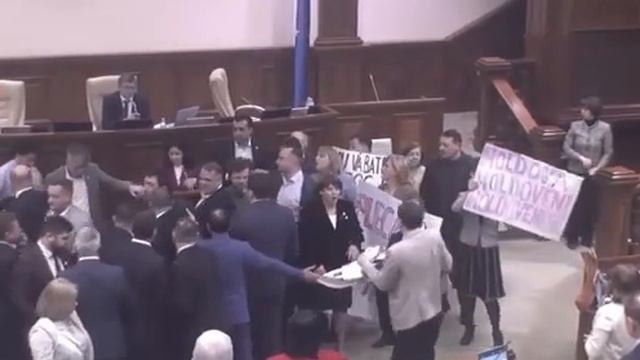 В Молдавии переименовали молдавский язык в румынский