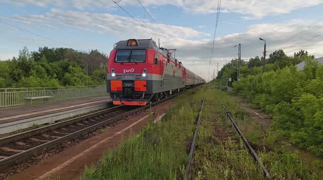ЭП1М-829 проследует о.п. Голдино