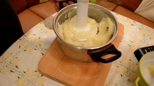 Картофельное пюре с помощью  блендера PHILIPS HR1634/80