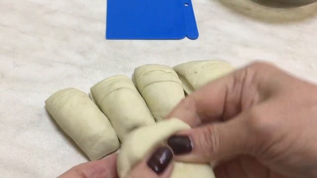 БЕЛЯШИ И ХЛЕБ ИЗ ОДНОГО ТЕСТА . КАК ОПРЕДЕЛИТЬ ГОТОВНОСТЬ БЕЛЯША ?