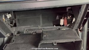 2018 - 2021 Lincoln Navigator Cabin Air Filter - How To Change Remove Replace A/C AC Filter Locatio