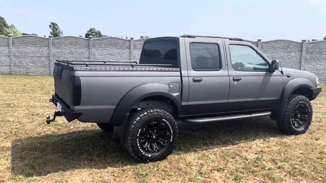 Nissan Navara D22 2.5 dCi OFFROAD смотреть онлайн