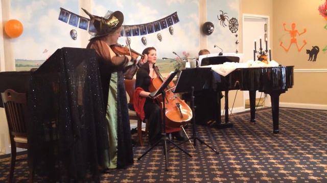 Halloween Music, Dead Composers Society Orchestra, Danse Macabre music video смотреть онлайн