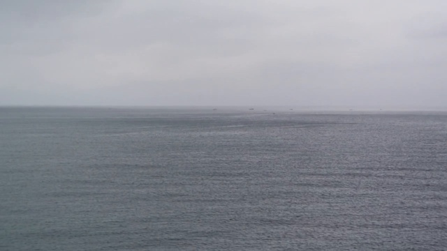 Ты ни разу не был на море?! ...наверху тебя окрестят -- лох! смотреть онлайн