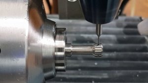 1.4MM THREAD MILLING IN TITANIUM ON 2010 SHERLINE MILL. - 4K