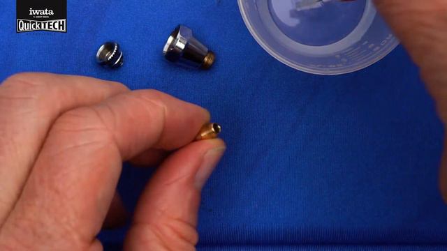 Cleaning an Eclipse CS Gravity Feed Airbrush - Deep Clean смотреть онлайн