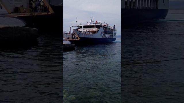 Суета сует у паромов на Афоне. #religion смотреть онлайн