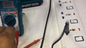 total Digital Multimeter 600v test in 220 -250v power supply line Model TMT460012