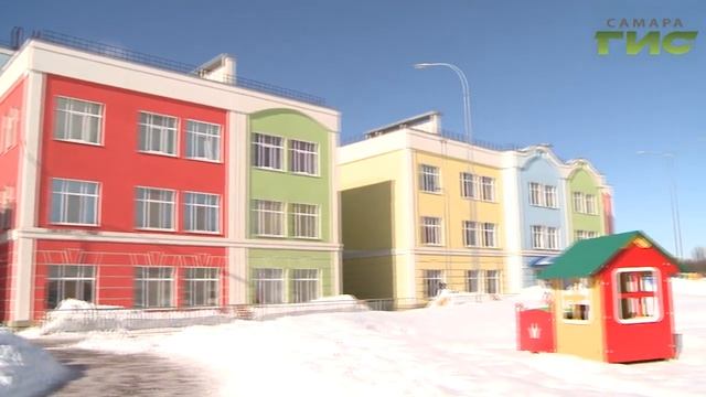 Два новых детсада и поликлиника появятся в этом году в микрорайоне "Кошелев-проект" смотреть онлайн