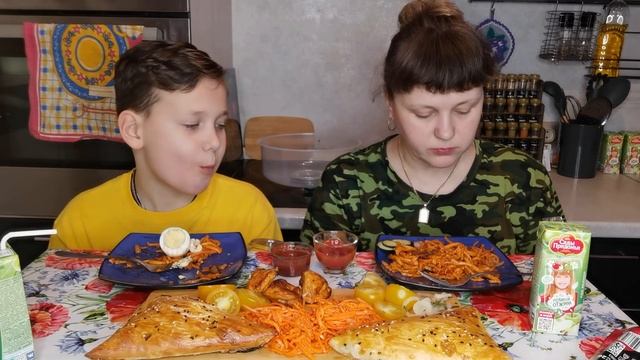 Мукбанг Лагман Жареный,Шашлык,самса/Отвечаем на вопросы.