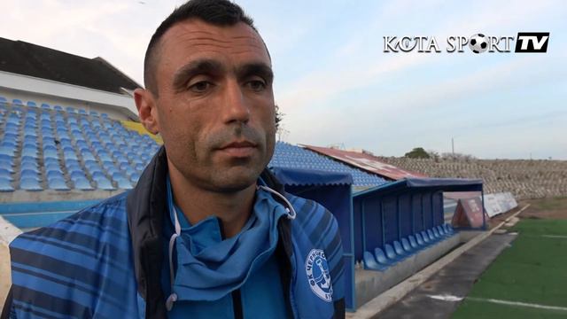 Слави Костенски: Трудно се играе, когато си горе! Очакванията са големи смотреть онлайн