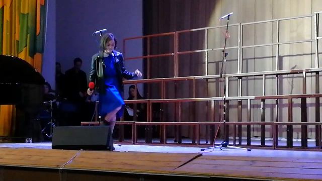 Отличница. поёт Солнцева Лада смотреть онлайн