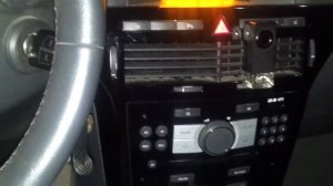 Колонки ПИОНЕР (25-тые) и усилитель в опель Астра