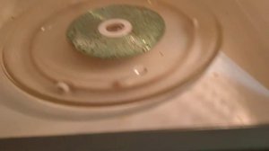 Приготовление CD-диска в микроволновке!