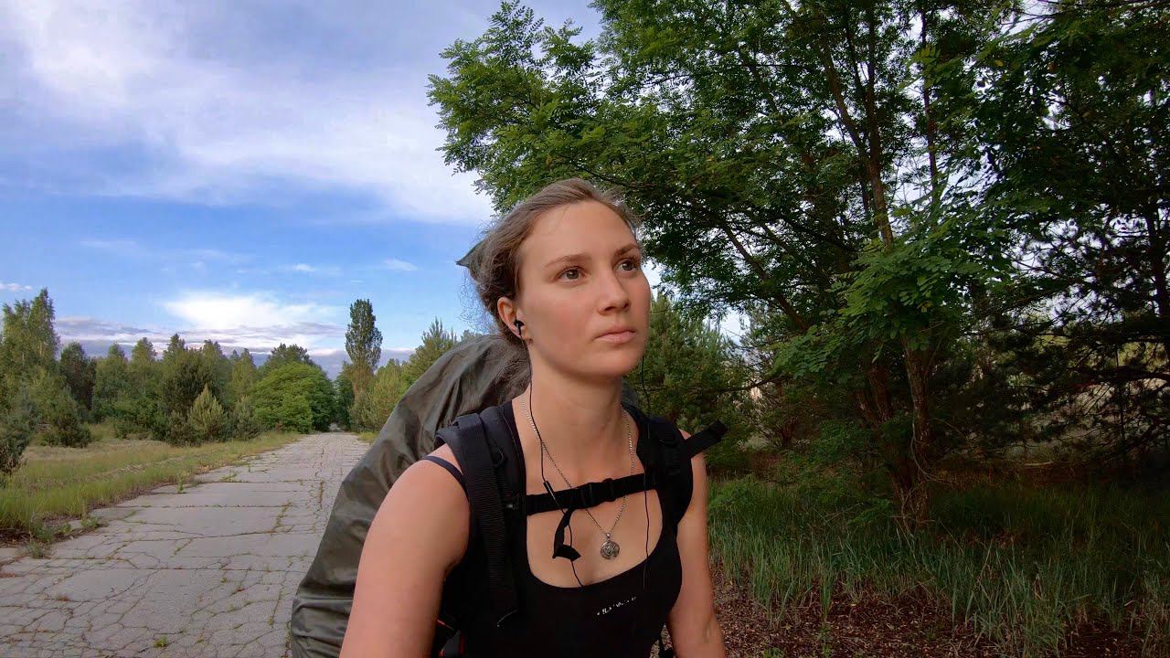 Одиночный поход в Припять. Дорога домой. Девчонка в ЧЗО. Bushcraft. Часть 5. смотреть онлайн