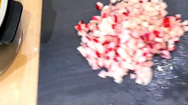 САМЫЙ ПОПУЛЯРНЫЙ ЛЕТНИЙ РЕЦЕПТ - окрошка + рецепт заправки пальчики оближешь