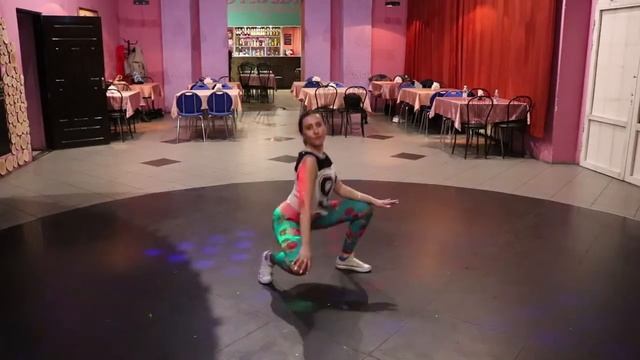 Твёрк Алёна Кравцова смотреть онлайн