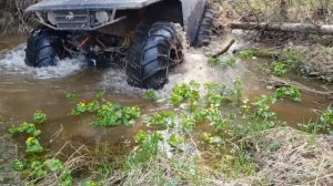 По полям лесам и озерам на квадроциклах болотоходах T-REX / Или как забуксовать из-за бревна