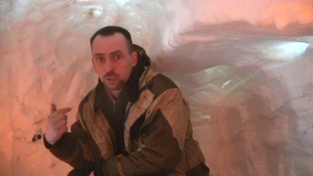 СНЕЖНАЯ БЕРЛОГА с ОТОПЛЕНИЕМ от ФИНСКОЙ СВЕЧИ смотреть онлайн