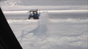 Снегоуборщик СУ 2 1 ОМ на аэродроме Кудиново