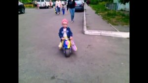 КАТАЕМСЯ НА МОТОЦИКЛАХ | ДЕТСКИЕ МОТОЦИКЛЫ