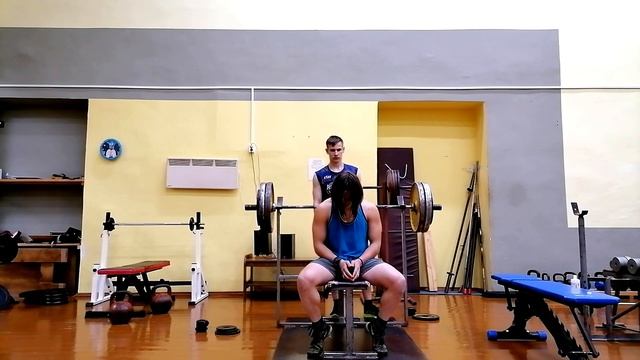 Тренировка по жиму лёжа за 21.11.22 смотреть онлайн