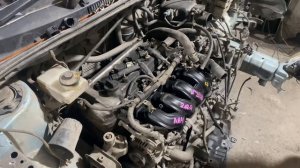 Замена впускного коллектора Toyota ist 2003г.