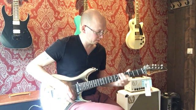 Ibanez JS1CR30 Chrome Boy смотреть онлайн