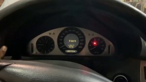 Как узнать какой уровень масла в двигателе в литрах на Mercedes-Benz w 209/ Oil level Mercedes w209