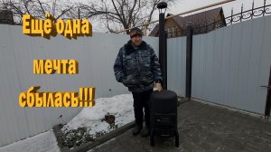 Стеллаж доделан. Работа в сарае продолжается.