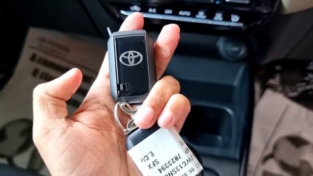 TOYOTA GLANZA 2022 Malayalam Review | Sporty Red Model V смотреть онлайн