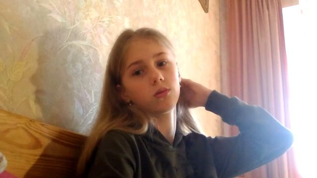 Что в моей косметичке? Столько косметики в 11 лет? Деточка, а ты не лопнешь?