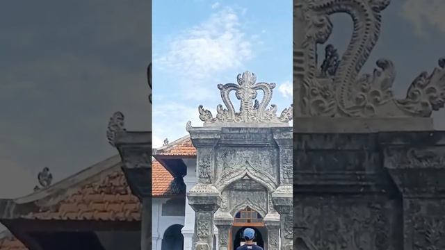 Explore the water palace Taman Ujung  at Karangasem, Bali