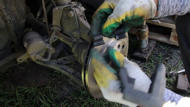 Замена тормозных дисков на Renault Kaptur смотреть онлайн