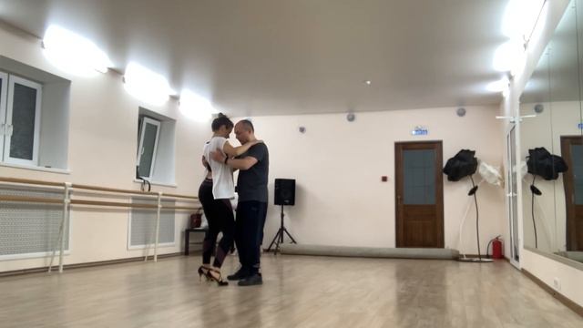 Бачата. Урок 158 смотреть онлайн