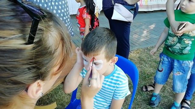 День семьи и фестиваль красок в Тихорецк 06.07.2019 год смотреть онлайн