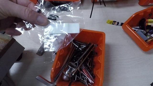 Мвидео и я, гряземес, куда деваются Г-образники смотреть онлайн