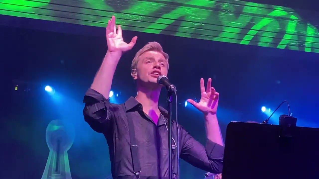 Алексей Гоман "Как провожают пароходы" смотреть онлайн