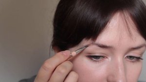 НЕПОСЛУШНЫЕ БРОВИ | ГЕЛЬ VIVIENNE SABO или МЫЛО?