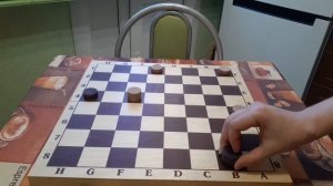 Как выиграть в шашки? Победа после второго хода.