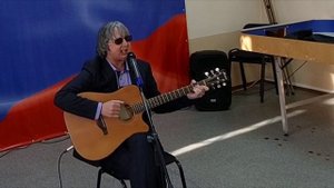 Фрагмент кавер версий с концерта Юрия Антонова. МЕЧТА СБЫВАЕТСЯ. Исполняет Вадим Хусаинов.