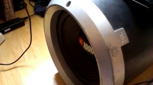 Ремонт усилителя, шумит, в чём проблема ?