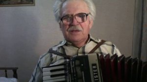 Мне берёза дарила серёжки