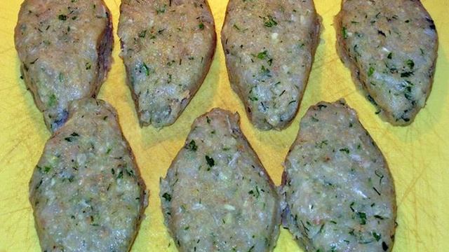 Рыбные котлеты в аэрогриле