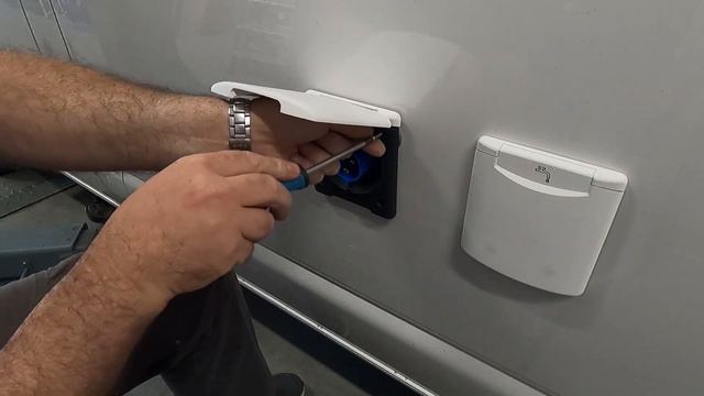 Автодом из VW T6.1 Транспортёра своими руками.8 часть. смотреть онлайн