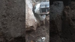 окончание ремонта чугунной трубы без сварки