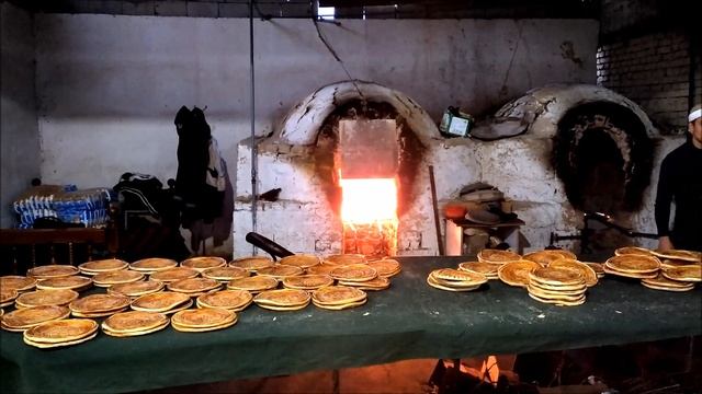 Узбекская лепёшка, кокандская лепёшка или печенье-патыр