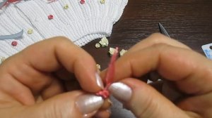 маленькие розочки из атласной ленты