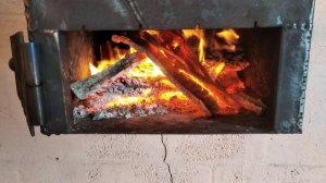 Буржуйка-камин для жарки шашлыков в сарае