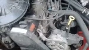 При прогреве двигателя плавают обороты.